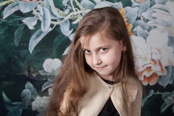 Retrato de niña de 8 años en estudio — Foto de Stock