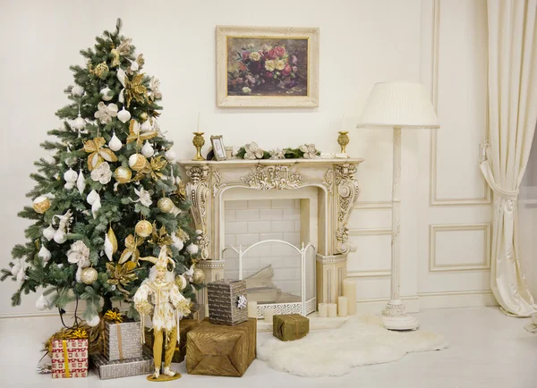 Décoration de Noël à l'intérieur de la maison — Photo