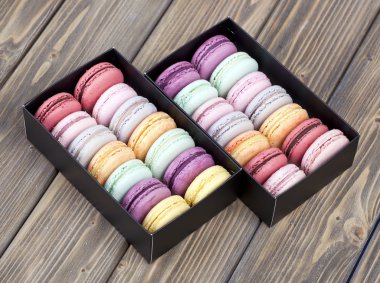 Renkli Fransız acıbadem kurabiyesi 