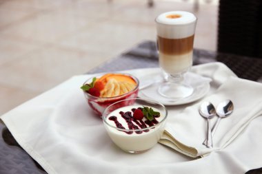 Bardak sütlü tatlılar