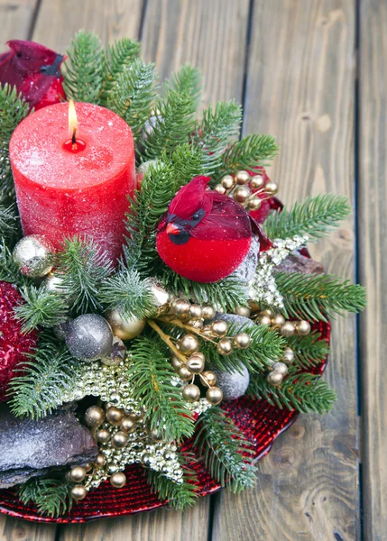 クリスマス ツリーの伝統的なクリスマスの装飾 — ストック写真