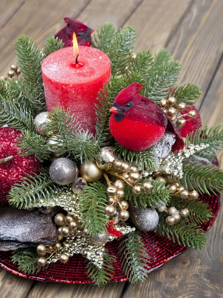クリスマス ツリーの伝統的なクリスマスの装飾 — ストック写真