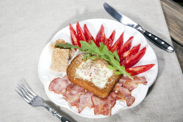 English breakfast with tomatoes — Stock Photo, Image