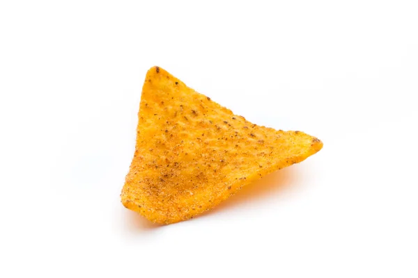 Chips de nachos mexicanos, aislados sobre fondo blanco . — Foto de Stock