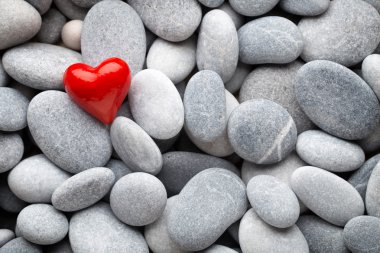 Kaplıca taşlarının kırmızı kalbi.