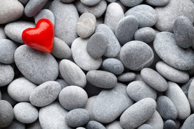 Kaplıca taşlarının kırmızı kalbi.