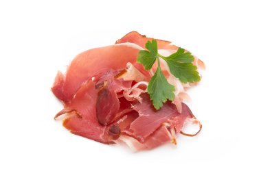 beyaz zemin üzerine jambon dilimleri.
