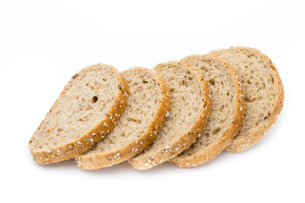 Bröd isolerad på den vita bakgrunden. — Stockfoto