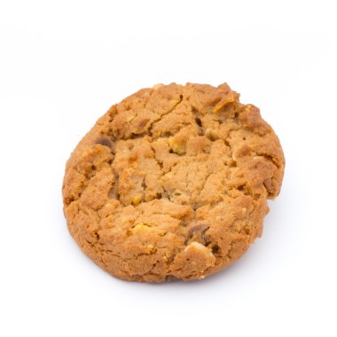 İzole edilmiş arkaplanı olan yulaf ezmeli kurabiyeler.