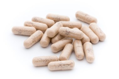 Deniz tuzu. Deniz tuz ve pembe orkide beyaz arka plan üzerinde izole.