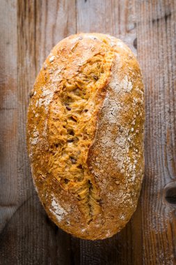 Hamur işleri ile taze rustik tarzı ekmek.