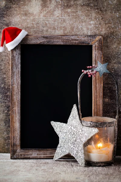 Quadro de Natal com decoração. Papai Noel, estrelas, Madeira — Fotografia de Stock