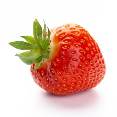 İzole edilmiş çilek. Tek çilekli meyve beyaz arkaplanda izole edilmiş, kırpma yolu ile - resim