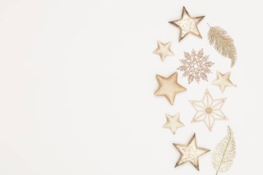 Beyaz ahşap masanın üzerinde Noel arkaplanı.