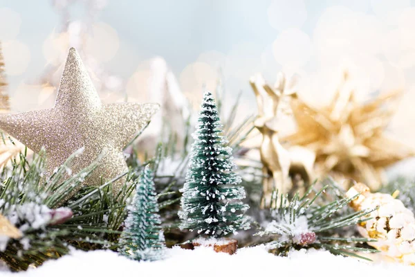 Boże Narodzenie Tło Drzewa Rozmyte Błyszczące Światła — Zdjęcie stockowe