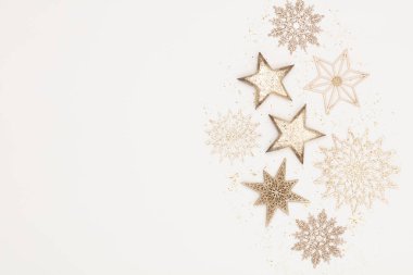 Beyaz ahşap masanın üzerinde Noel arkaplanı.