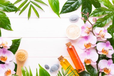 Metin için alanı olan bir spa arkaplanı. Spa tebrik kartı demek. aromaterapi teması, el yapımı kozmetik