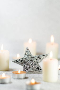 Noel sahnesi, Noel dekorlu mumlar..