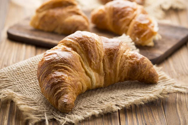 Frissen Sült Vajas Croissant Stúdió Fotó — Stock Fotó