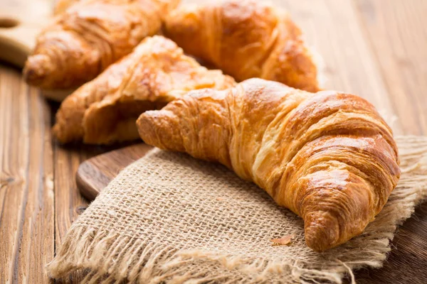 Frissen Sült Vajas Croissant Stúdió Fotó — Stock Fotó