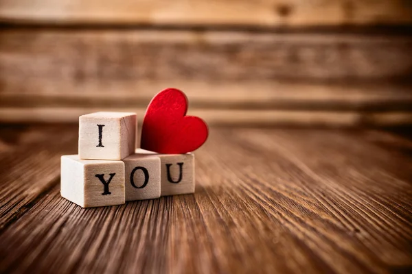 Mensagem Amor Escrita Blocos Madeira Coração Vermelho — Fotografia de Stock