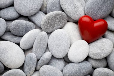 Kaplıca taşlarının kırmızı kalbi.