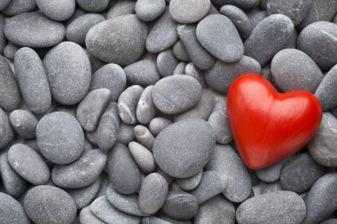 Kaplıca taşlarının kırmızı kalbi.