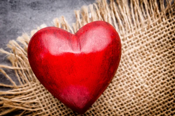 Valentýnské Přání Uvítanou Srdce Dřevěném Pozadí — Stock fotografie