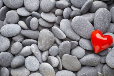 Kaplıca taşlarının kırmızı kalbi.