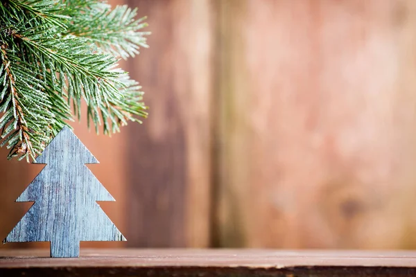 木制背景下的圣诞装饰 — 图库照片