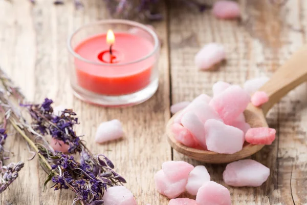 Homeopathisch Zeezout Lavendel Droge Bloemen Houten Oppervlak — Stockfoto