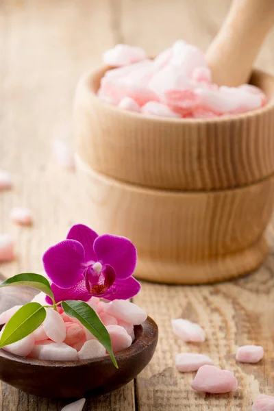 Sea Salt Spoon Wooden Pestle Pink Orchid — Stock Photo, Image
