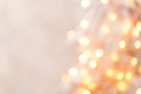 Silhouette Sfocata Dell Albero Natale Con Luci Sfocate — Foto Stock