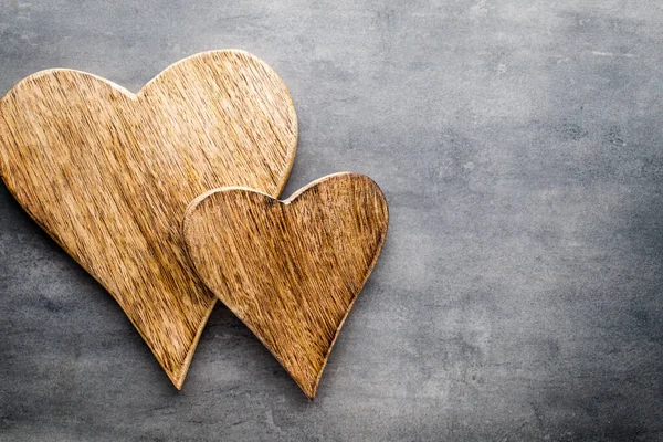 Dřevěné Rustikální Srdce Šedém Pozadí — Stock fotografie