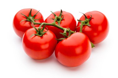 Beyaz arkaplanda izole domatesler.