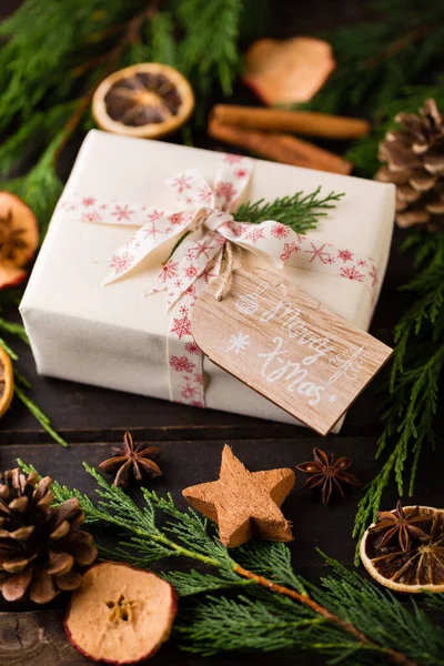 Cadeau Noël Sur Fond Bois Antique — Photo