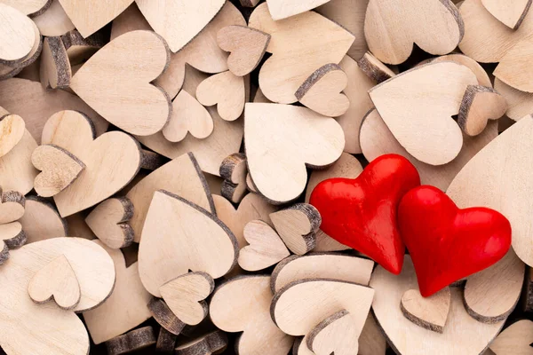 Cuori Legno Cuore Rosso Sullo Sfondo Del Cuore Legno — Foto Stock