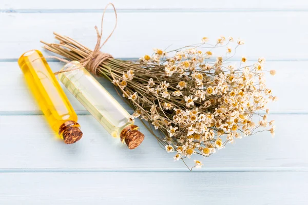 Natürliche Kamille Handgemachte Seife Orangen Zitrusfrüchte Auf Weißem Hintergrund — Stockfoto