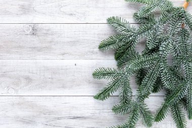 Noel arkaplanı. Noel ağacı ve süslemeler.