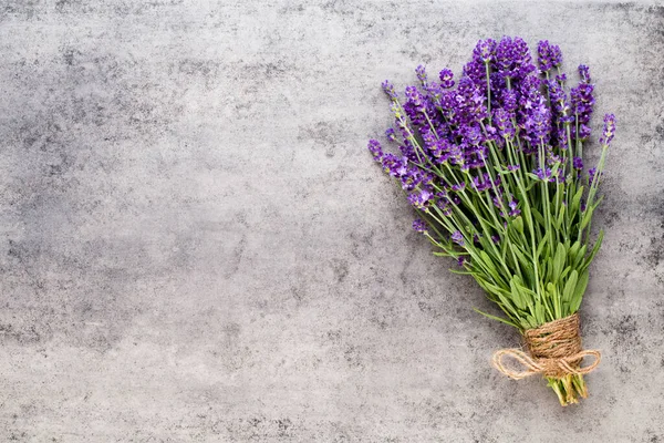 Lavender Flowers Bouquet Rustic Background Overhead — Stock Photo, Image