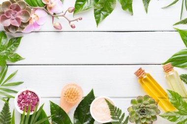 Spa kozmetik ürünleri konsepti, metin için bir arkaplan, düz uzanma, yukarıdan görünüm.