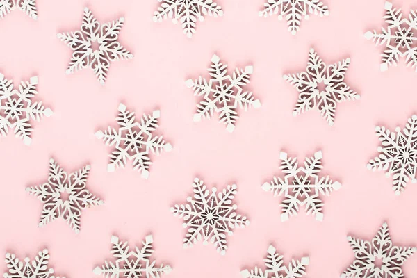 Fondo Navidad Decoraciones Nieve Blanca Sobre Fondo Rosa — Foto de Stock