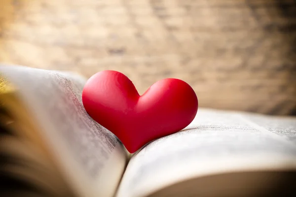 Red heart of the book. Greeting cards. — Stock Photo, Image