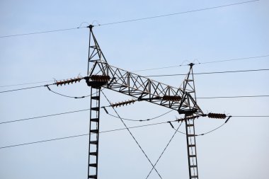 Elektrik hattı.