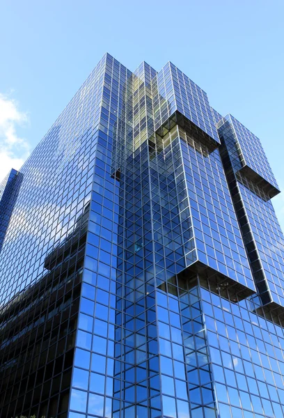 Modern üveg felhőkarcoló — Stock Fotó
