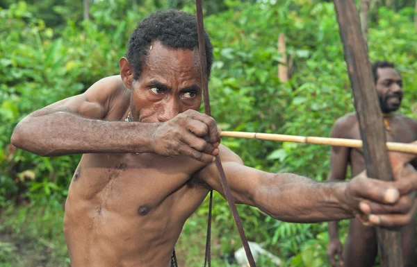 Korowai tribe of New Guinea — Stock Photo, Image