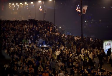 kutlama kırmızı yelken gösterisi