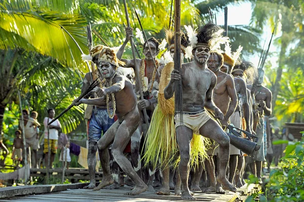 Village follows the ancestors embodied — Stock Photo, Image