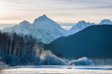 chilkat Vadisi kapsayan kar altında