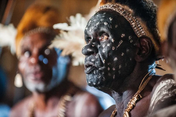 Portre Asmat savaşçı